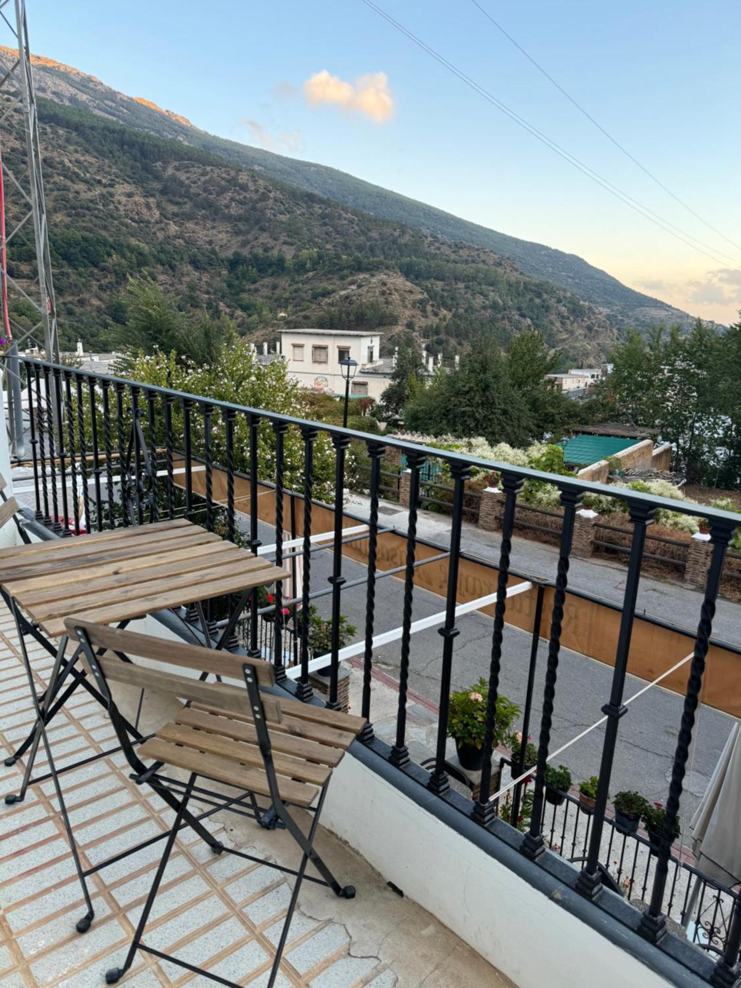 Apartamento Rural Julio Trevélez Esterno foto